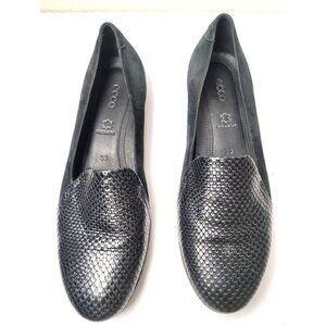 Ecco Women's Black Snake Suede Leather Slip-On Loafers Size 38 Us 7